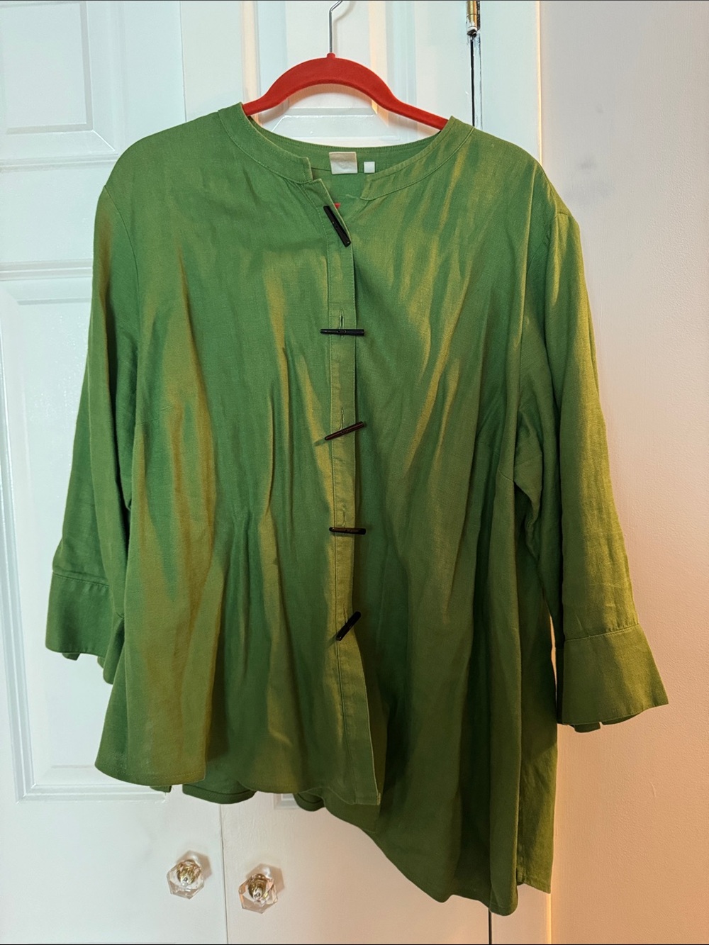 Fabulous, Elegant Jones New York Asymmetrical Linen Jacket, size 2X